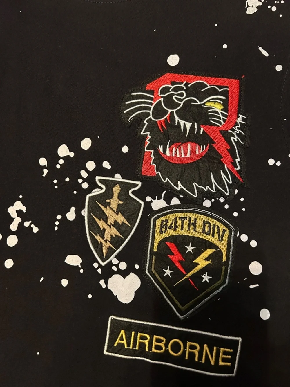 Men's Black Short-Sleeve Graphic Airborne Patch Tee - Picture 3 of 5